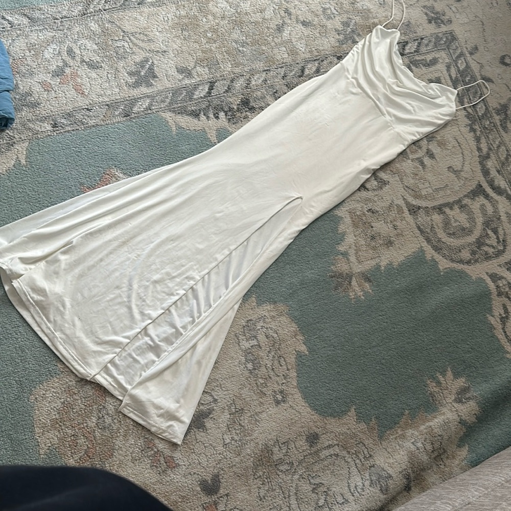 NWT white showpo dress